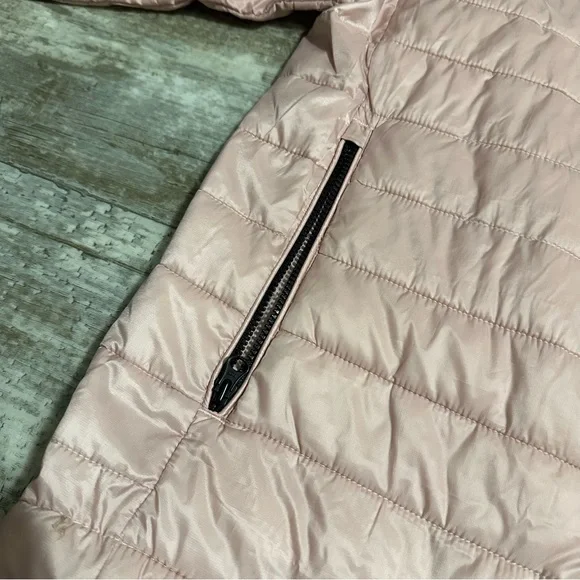 Everlane The Renew Lightweight Puffer Pink Jacket - Picture 10 of 16
